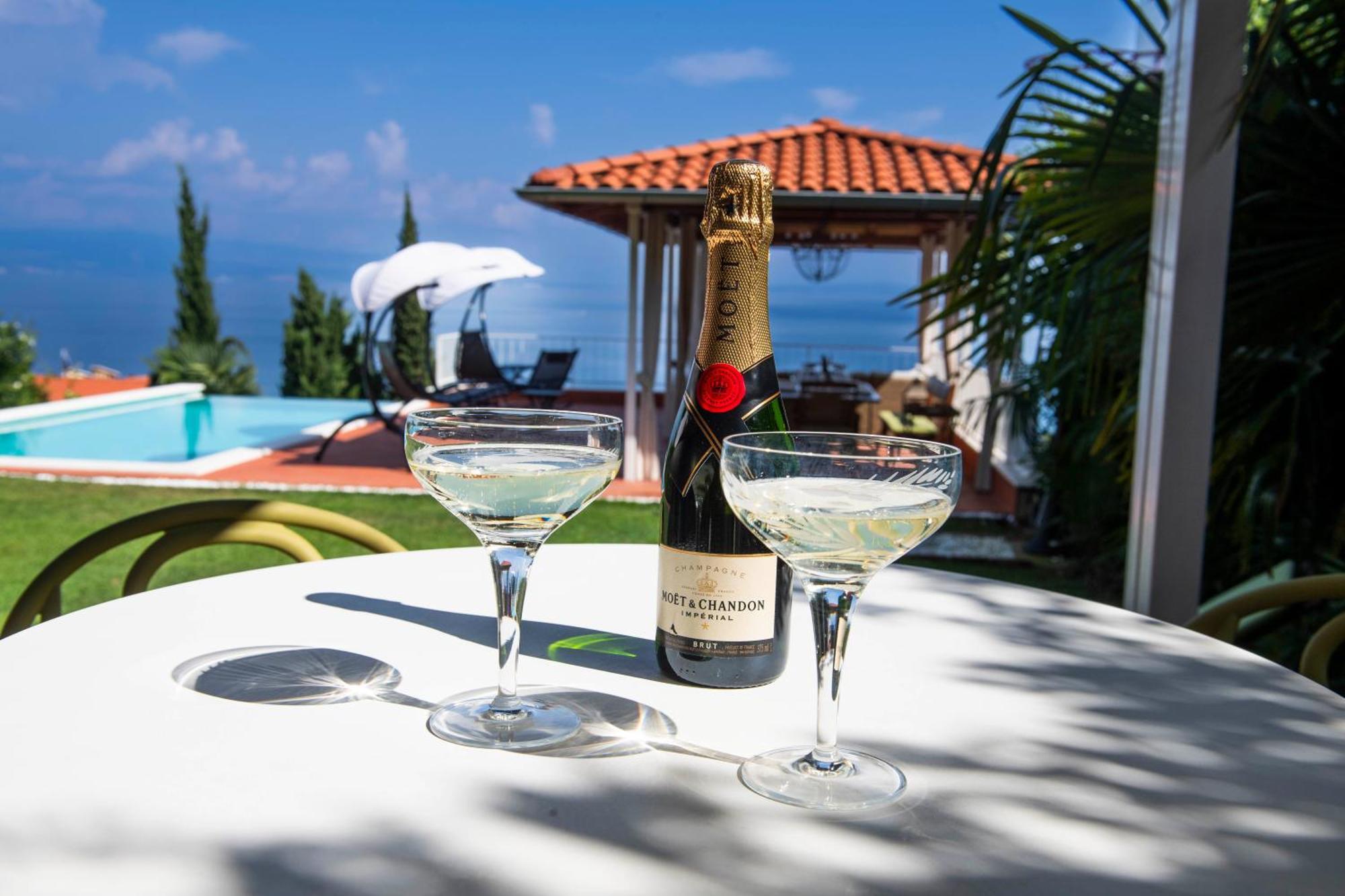 Villa Lovran - 150M To The Beach - Infinity Pool - Incredible Sea View - Fitness Room Exteriör bild