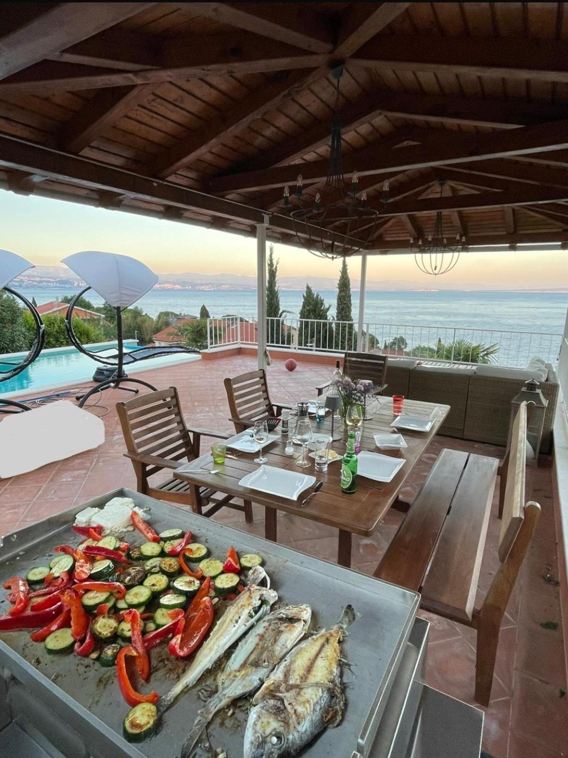 Villa Lovran - 150M To The Beach - Infinity Pool - Incredible Sea View - Fitness Room Exteriör bild